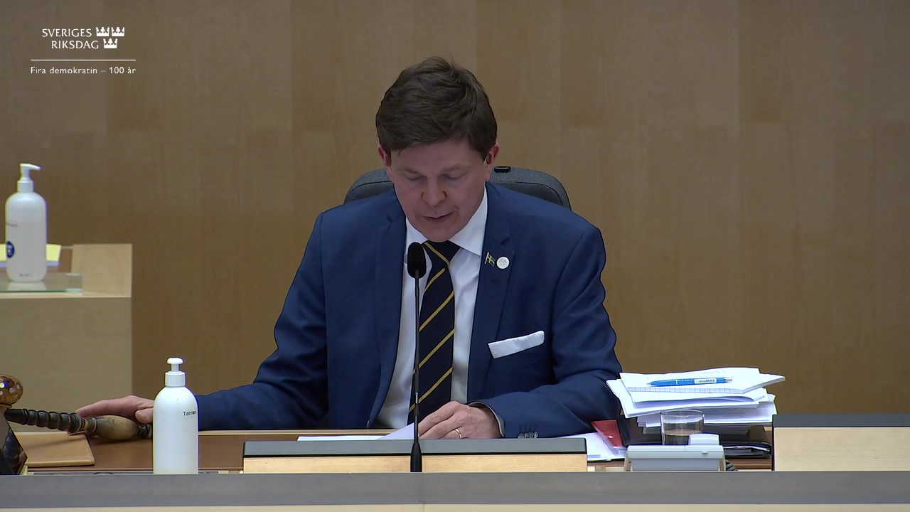 Stillbild från debatten i kammaren