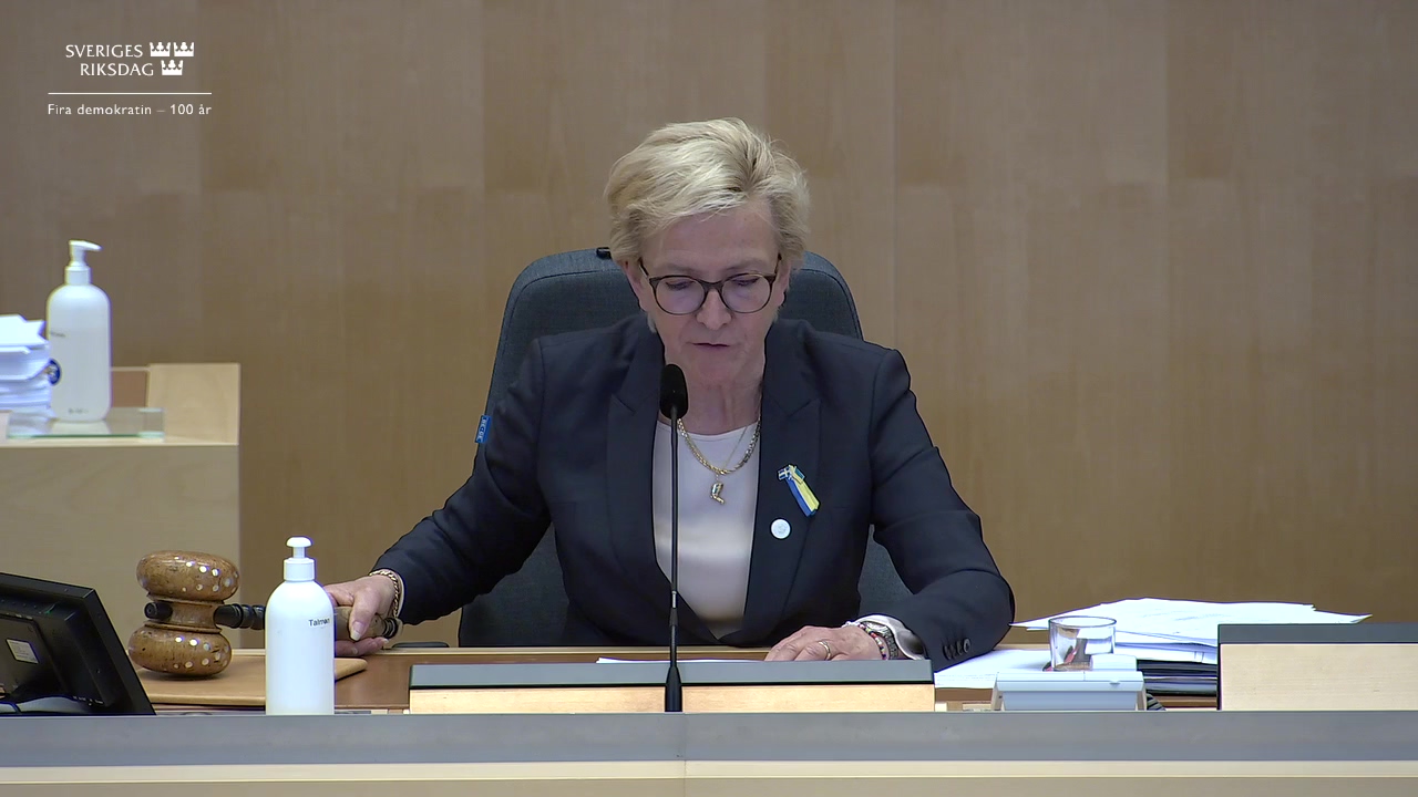 Stillbild från debatten i kammaren