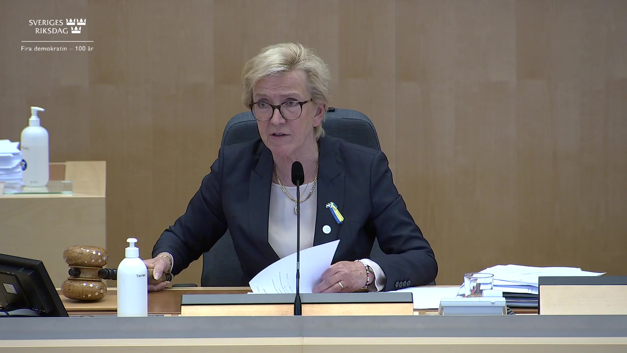 Stillbild från debatten i kammaren