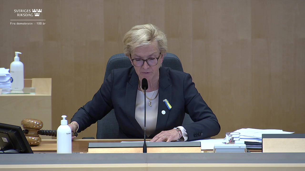 Stillbild från debatten i kammaren