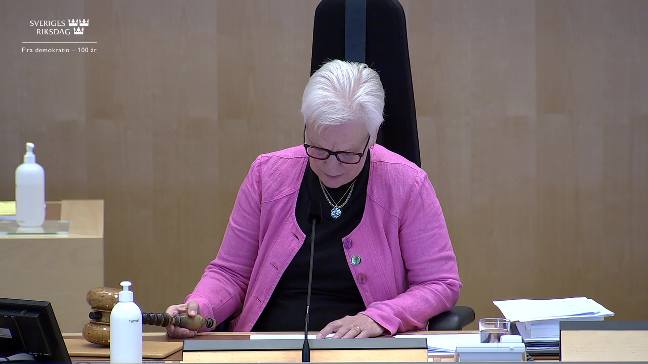 Stillbild från debatten i kammaren