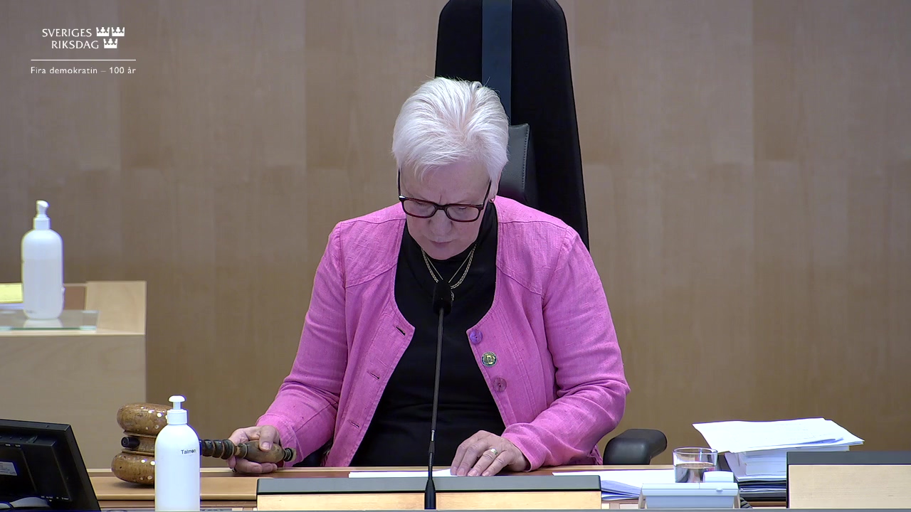 Stillbild från debatten i kammaren