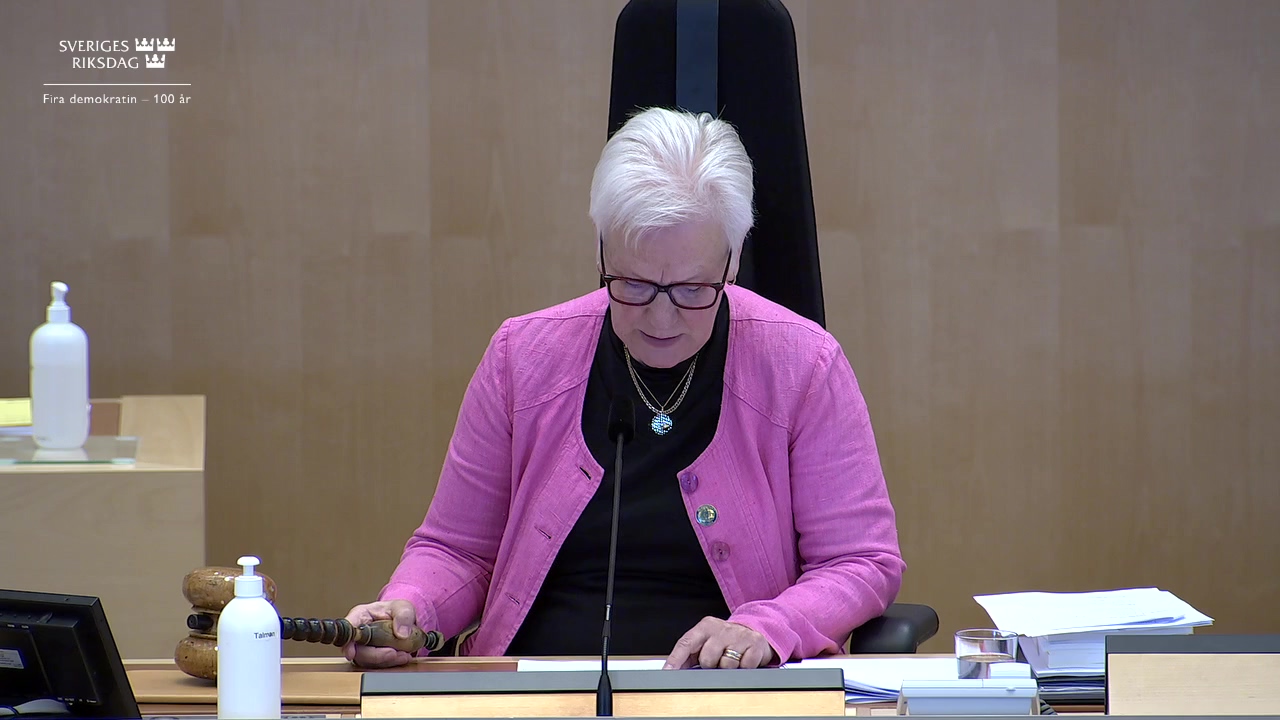 Stillbild från debatten i kammaren