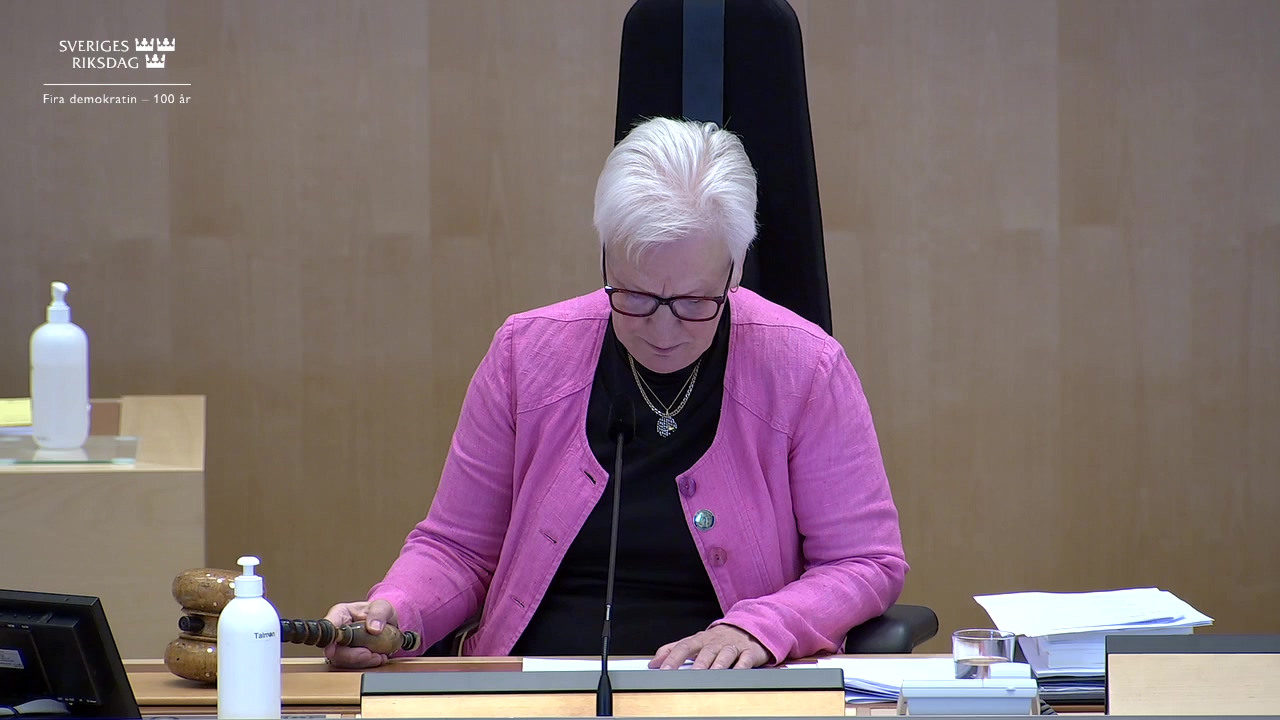 Stillbild från debatten i kammaren