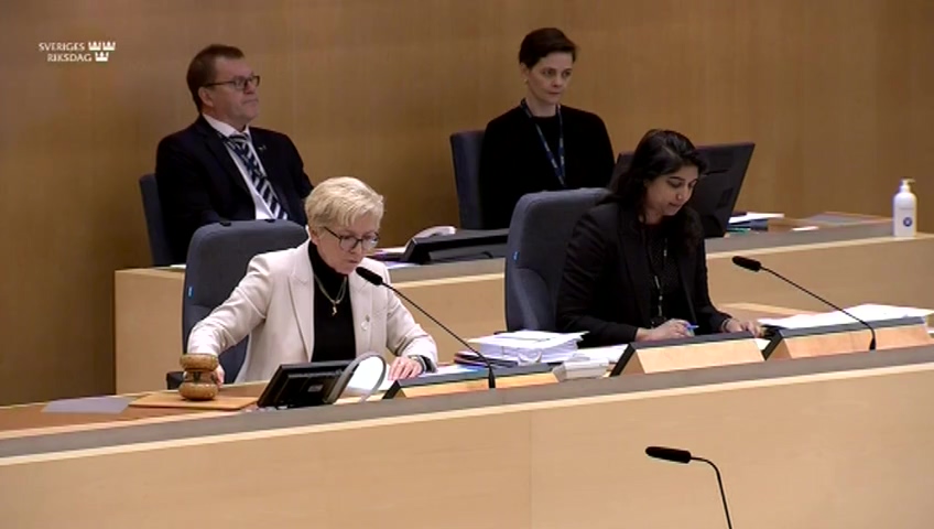 Stillbild från debatten i kammaren