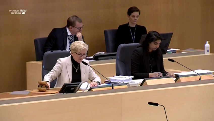 Stillbild från debatten i kammaren