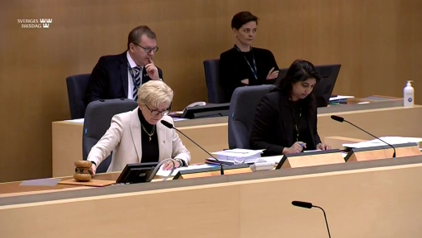 Stillbild från debatten i kammaren