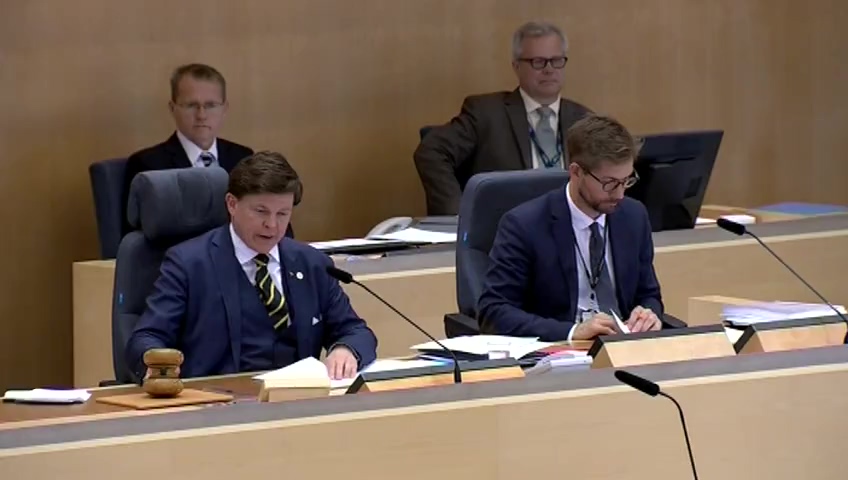 Stillbild från debatten i kammaren