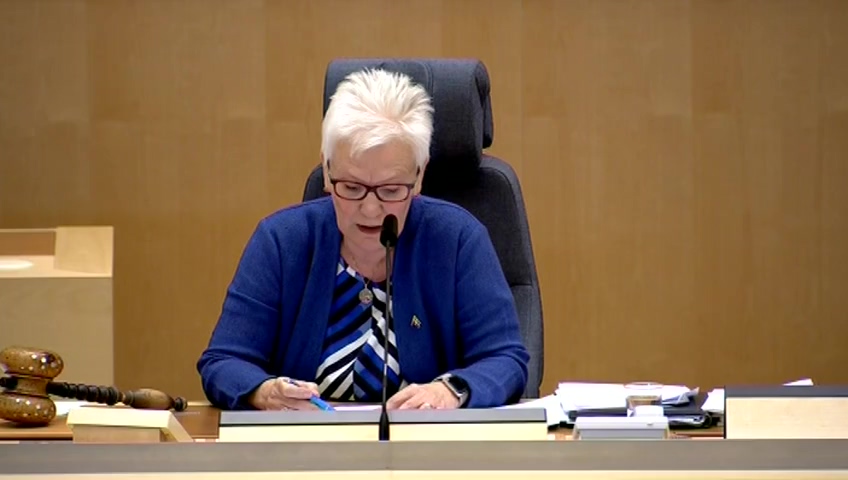 Stillbild från debatten i kammaren