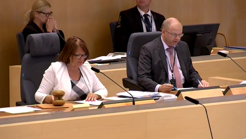 Stillbild från debatten i kammaren