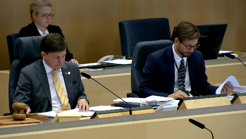 Stillbild från debatten i kammaren