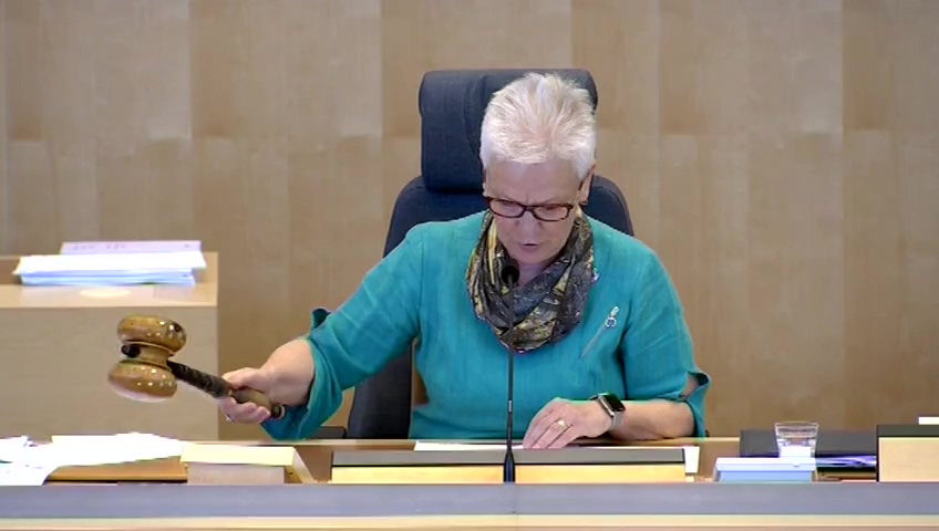 Stillbild från debatten i kammaren