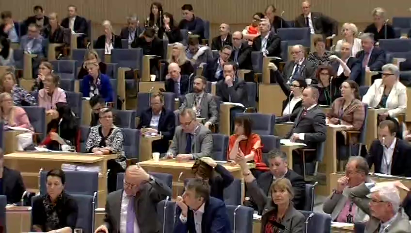 Stillbild från debatten i kammaren
