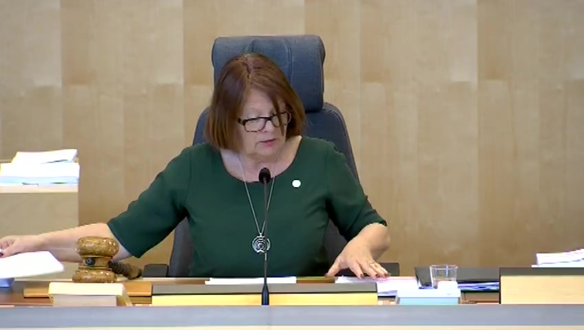 Stillbild från debatten i kammaren