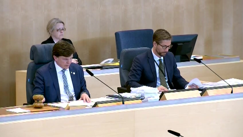 Stillbild från debatten i kammaren