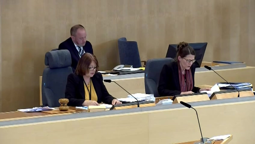 Stillbild från debatten i kammaren