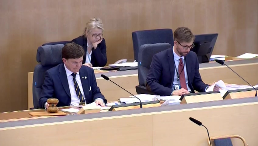 Stillbild från debatten i kammaren