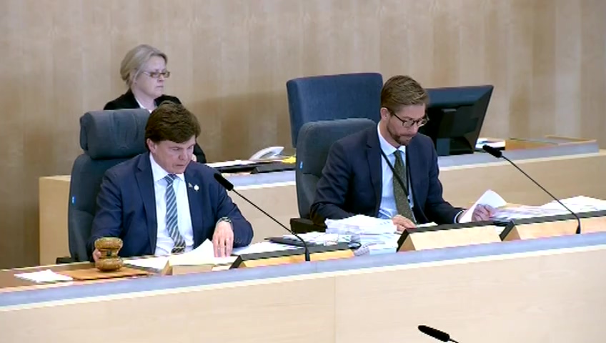 Stillbild från debatten i kammaren
