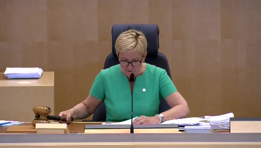 Stillbild från debatten i kammaren