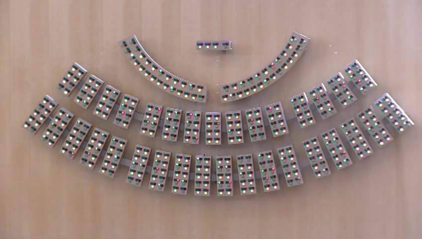 Stillbild från debatten i kammaren