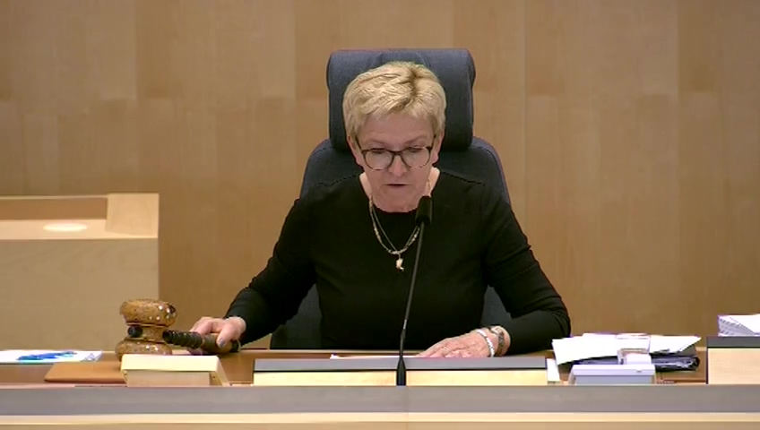 Stillbild från debatten i kammaren