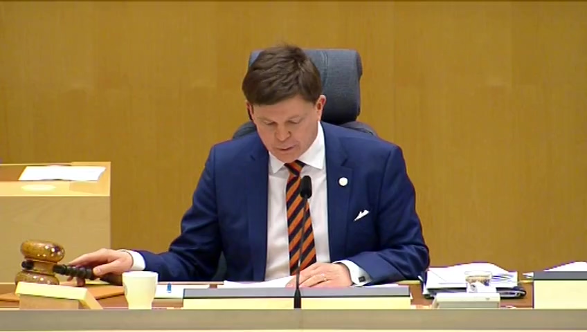 Stillbild från debatten i kammaren