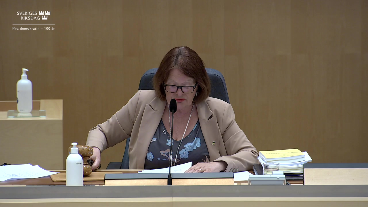 Stillbild från debatten i kammaren