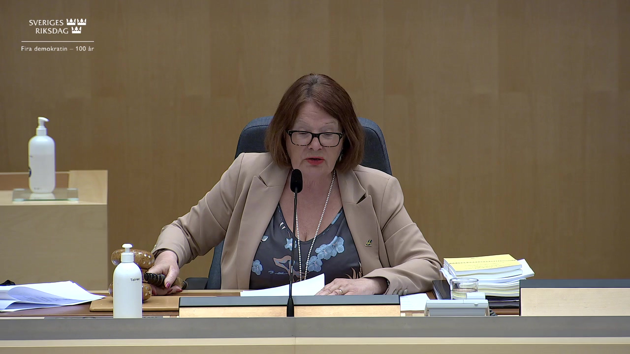 Stillbild från debatten i kammaren