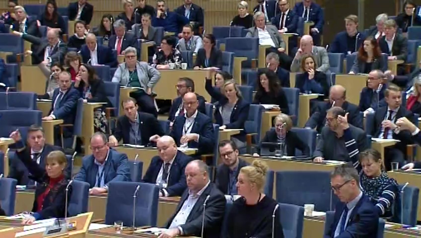 Stillbild från debatten i kammaren