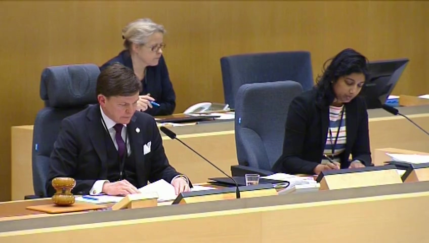 Stillbild från debatten i kammaren