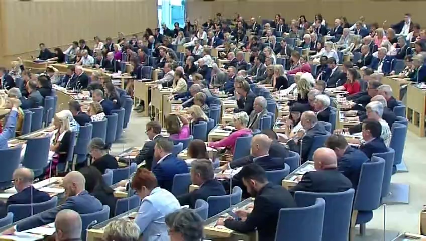 Stillbild från debatten i kammaren