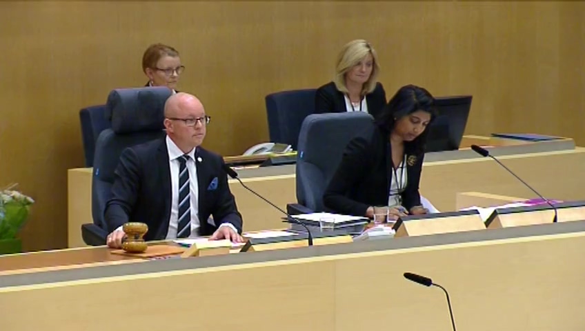 Stillbild från Beslut: Beslut