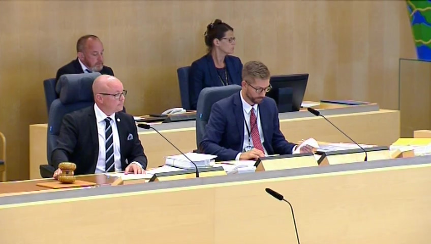 Stillbild från debatten i kammaren