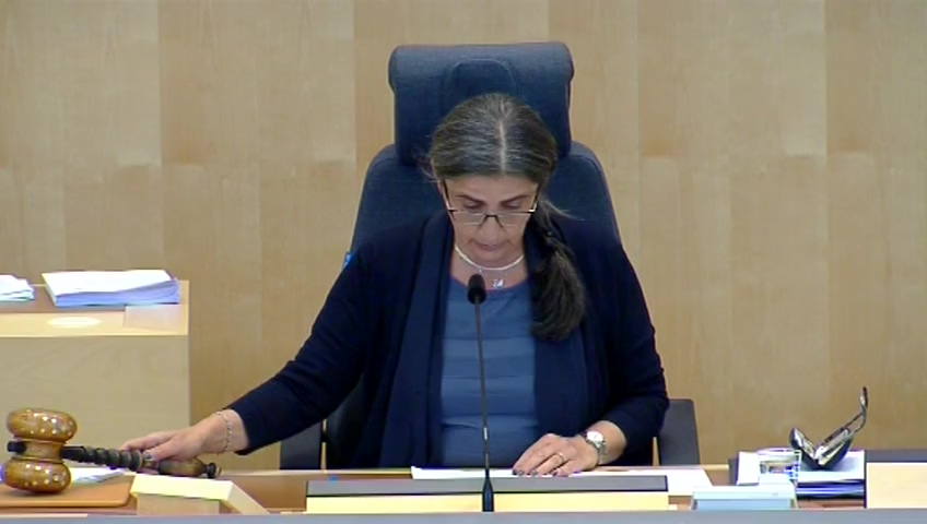 Stillbild från debatten i kammaren