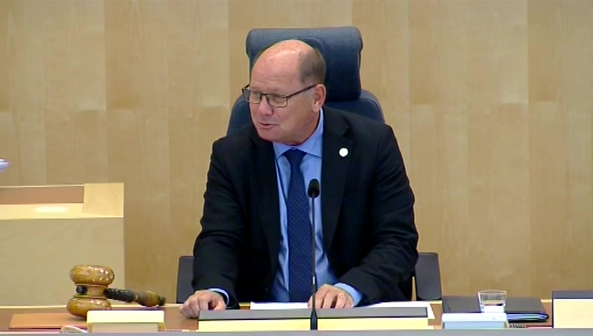 Stillbild från debatten i kammaren