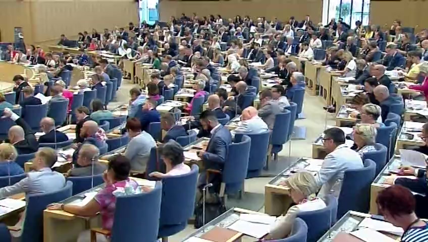 Stillbild från debatten i kammaren