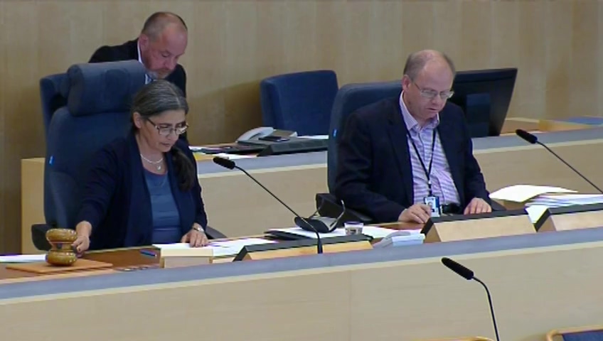 Stillbild från debatten i kammaren