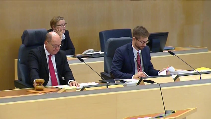 Stillbild från debatten i kammaren