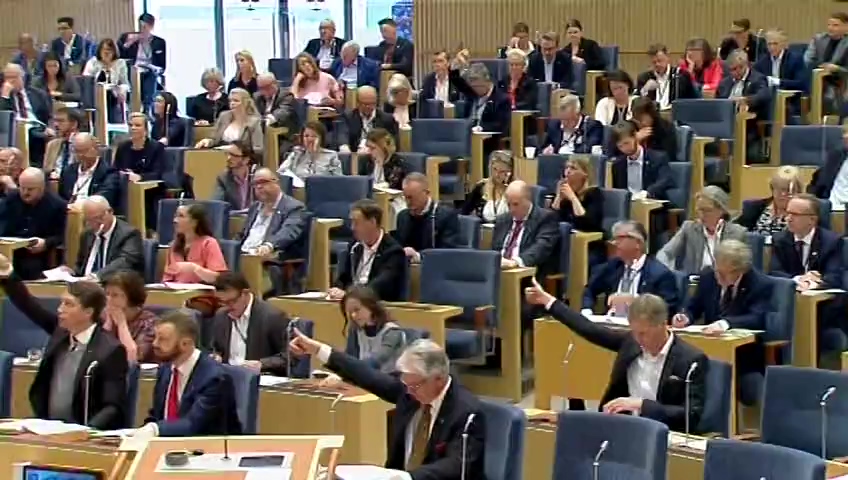 Stillbild från debatten i kammaren