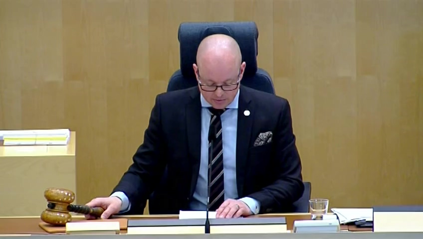 Stillbild från debatten i kammaren