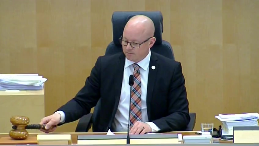Stillbild från debatten i kammaren