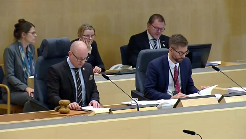 Stillbild från debatten i kammaren