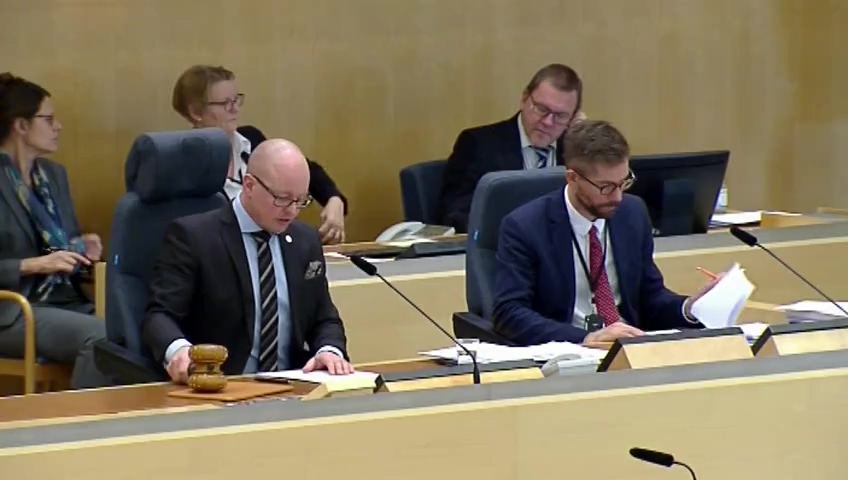 Stillbild från debatten i kammaren