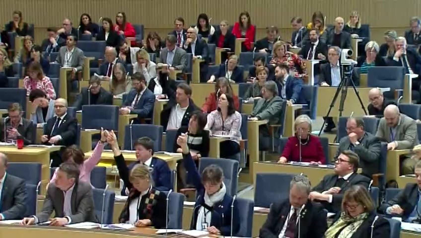 Stillbild från debatten i kammaren