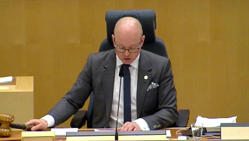 Stillbild från debatten i kammaren