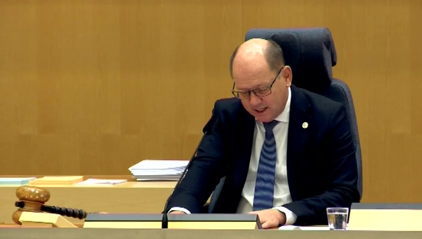 Stillbild från debatten i kammaren