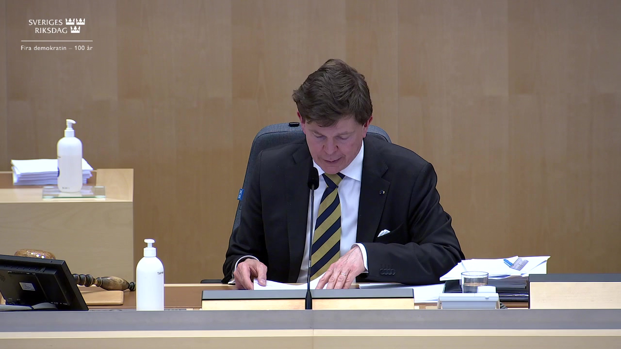 Stillbild från debatten i kammaren