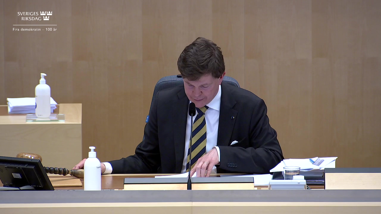 Stillbild från debatten i kammaren