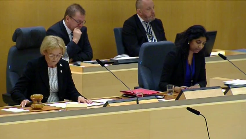 Stillbild från debatten i kammaren