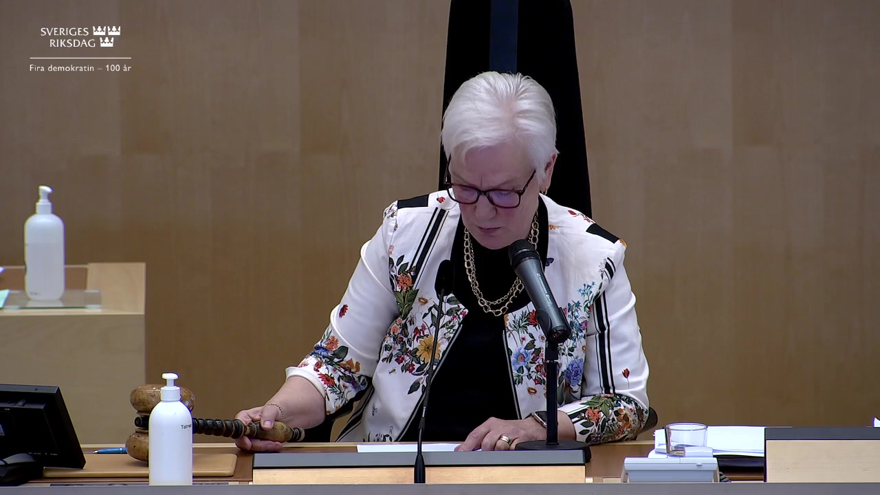 Stillbild från debatten i kammaren